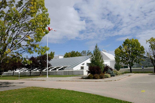 Morden Research and Development Centre, Canada